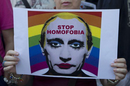 Na Rússia, “sair do armário” pode virar crime <b>sob pena</b> de multa ou até <b>...</b> - Spain-Russia-Gay-Righ_Nati-450x298